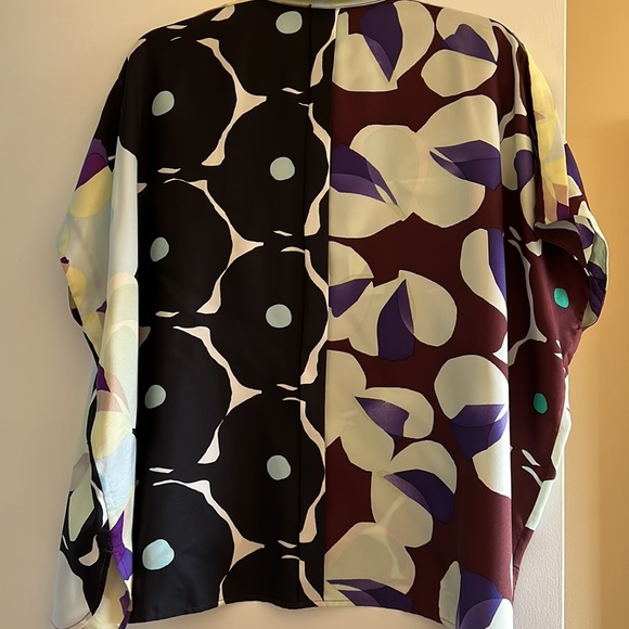 NWOT Diane von Furstenberg silk top. Size M - Picture 7 of 16